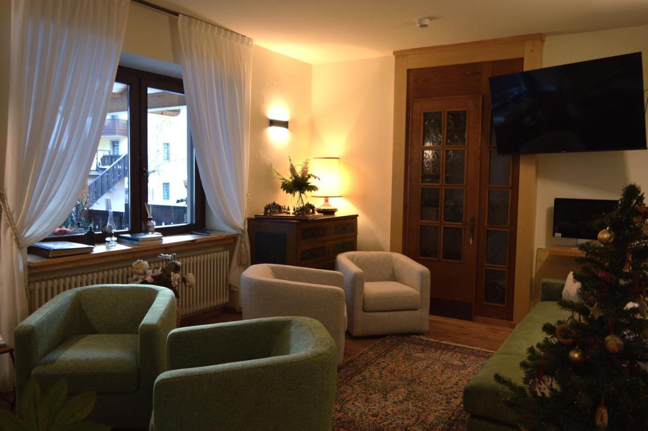 Hotel Wanda Pinzolo Eksteriør bilde