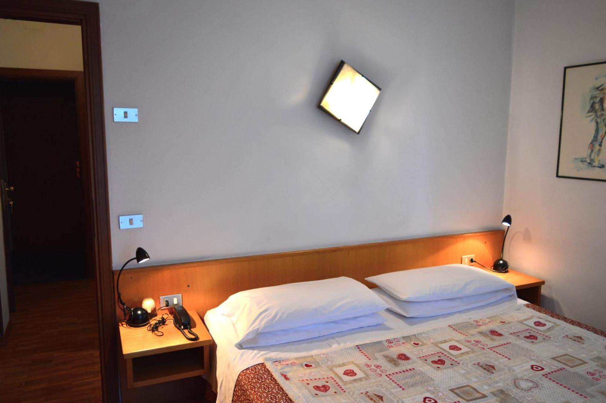 Hotel Wanda Pinzolo Eksteriør bilde