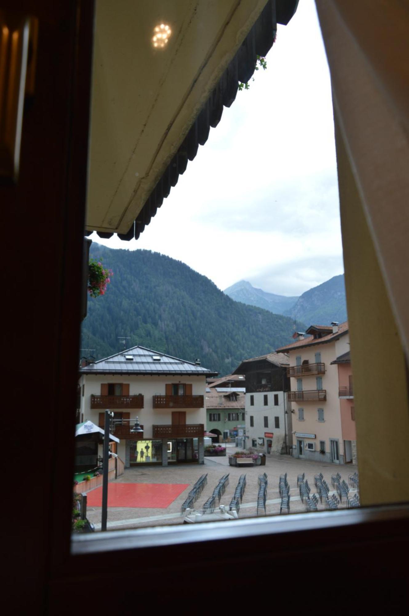 Hotel Wanda Pinzolo Eksteriør bilde