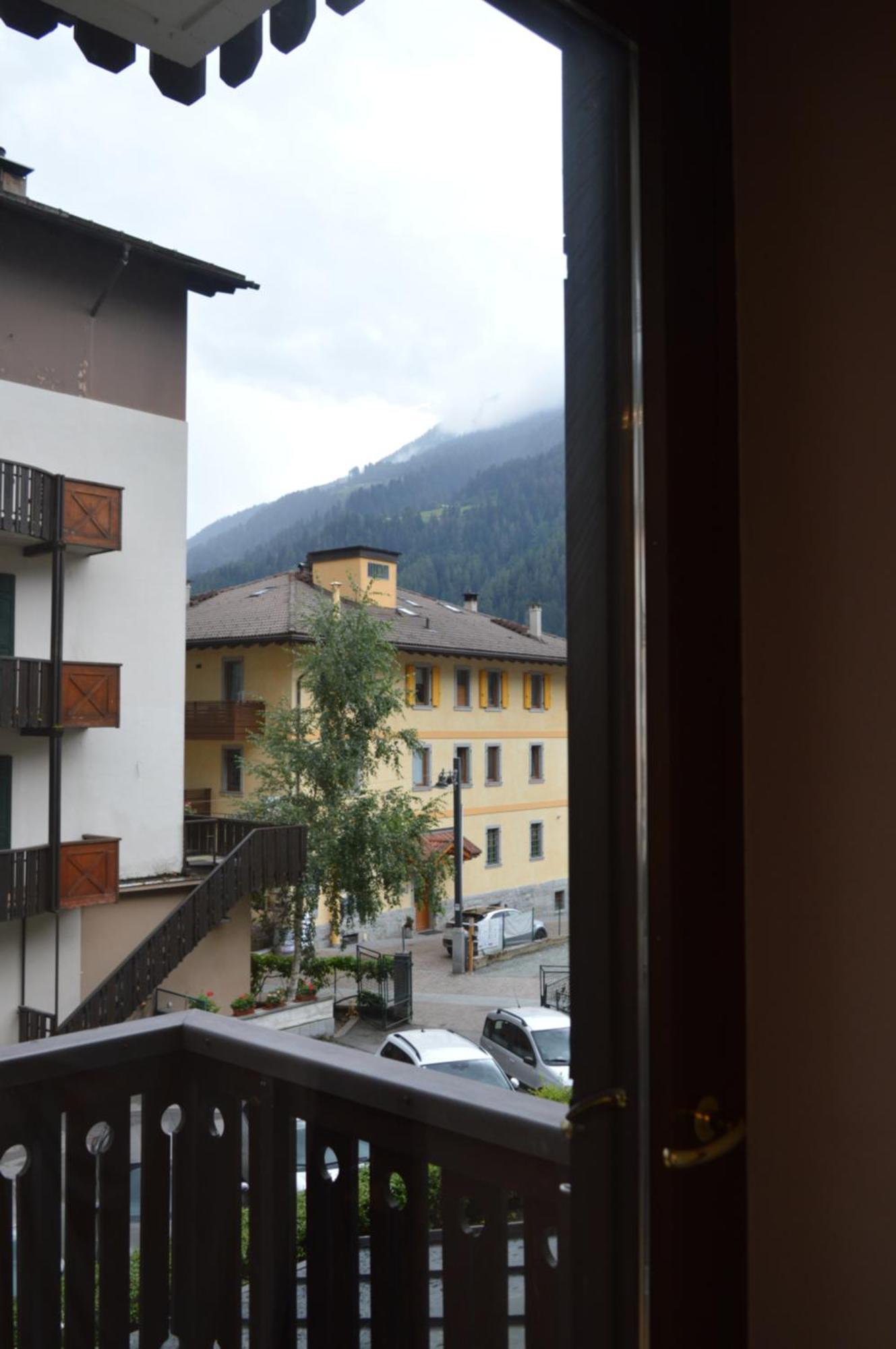 Hotel Wanda Pinzolo Eksteriør bilde