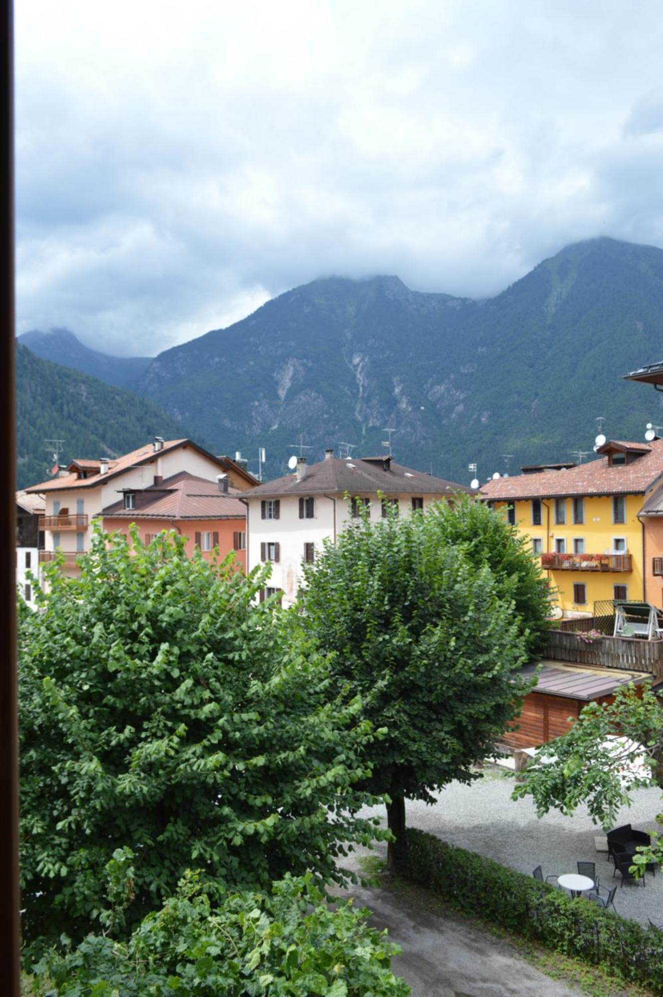 Hotel Wanda Pinzolo Eksteriør bilde
